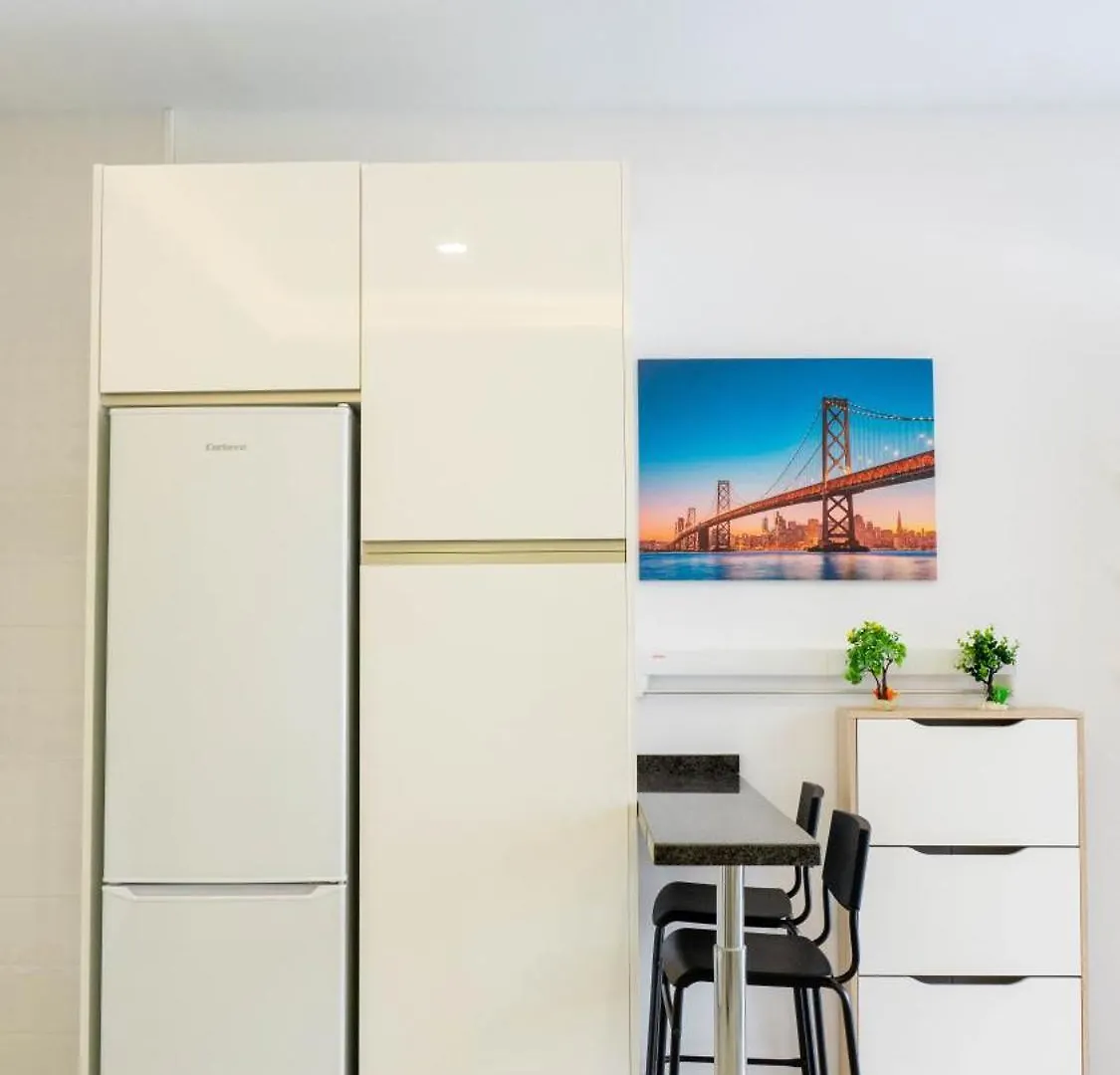 דירות Modern Mendoza Loft מאלגה